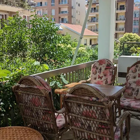 Sea House N1 * בודווה