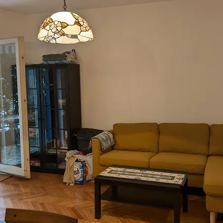 אכסניה Sea House N1